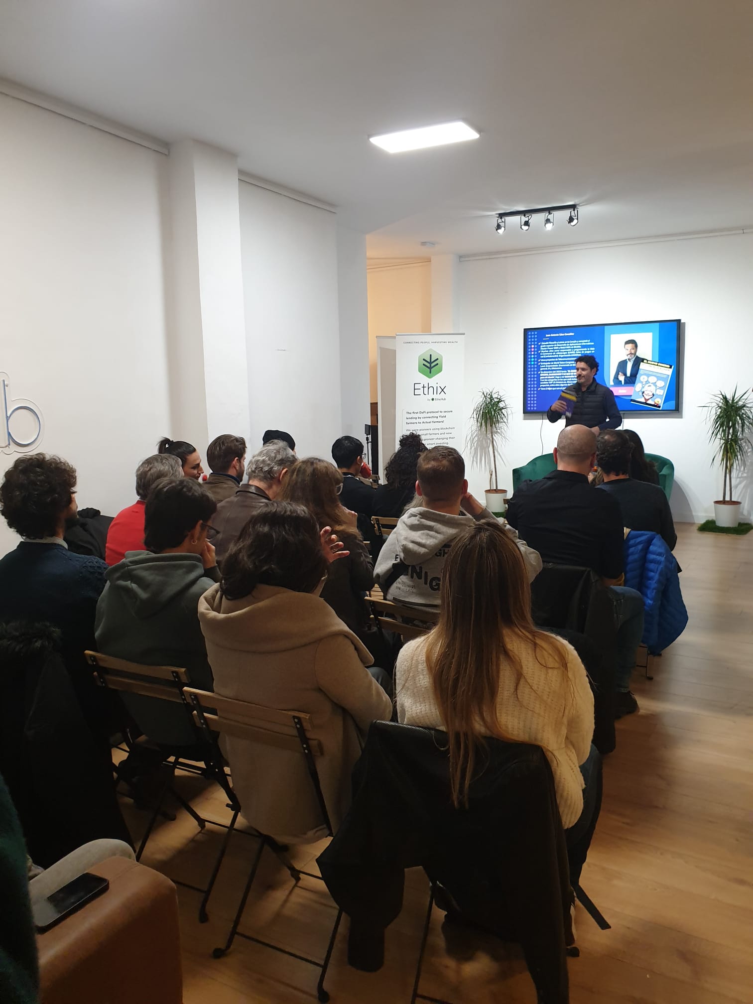 Resumen del evento: Monetizando Web3 y Presentación Libro El Nuevo Dinero Explicado para mi Abuela, Mutans Beer y Bolluk